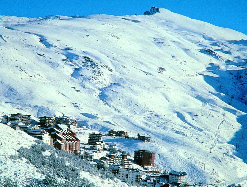 Apartamentos Genciana Asn Sierra Nevada Exterior foto